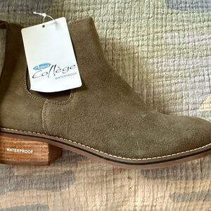 Aqua College Lori Waterproof Booties-size 9